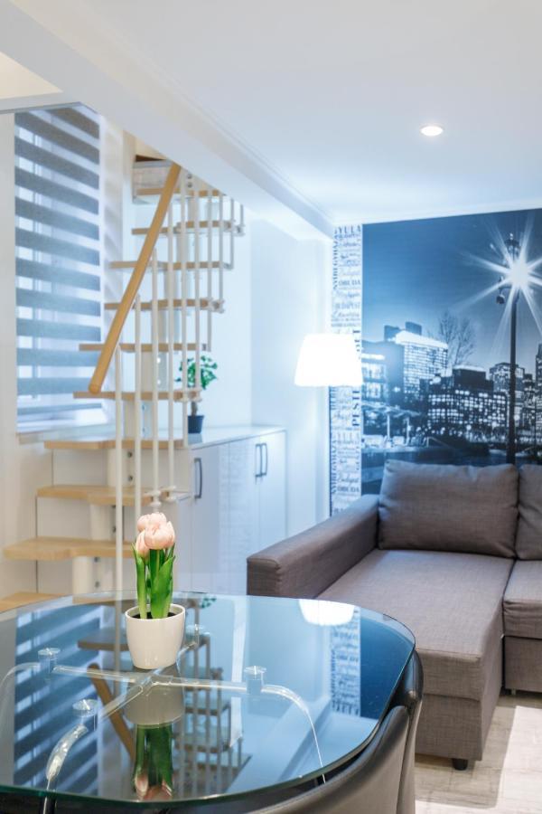 Sleek Minimalist Studio At Inner City Budapest Kültér fotó