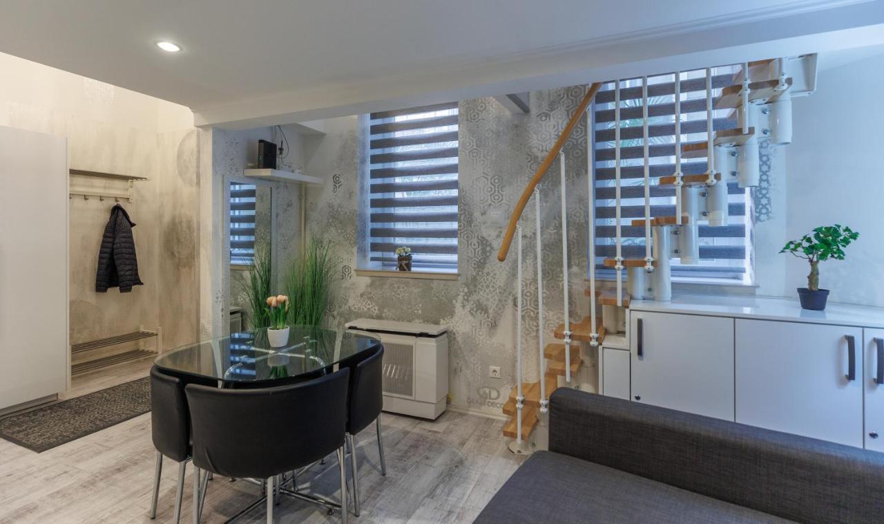 Sleek Minimalist Studio At Inner City Budapest Kültér fotó