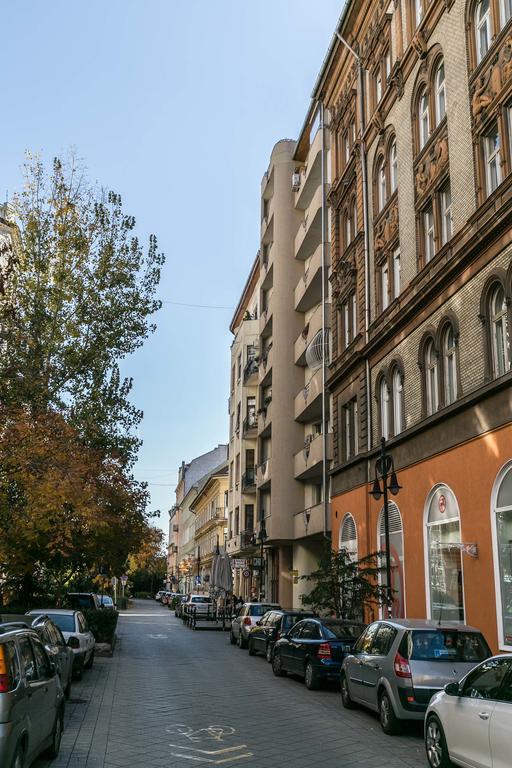 Sleek Minimalist Studio At Inner City Budapest Kültér fotó